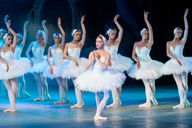 The Australian Ballet: Behind the Scenes