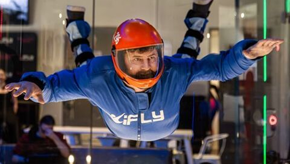 Indoor skydiving