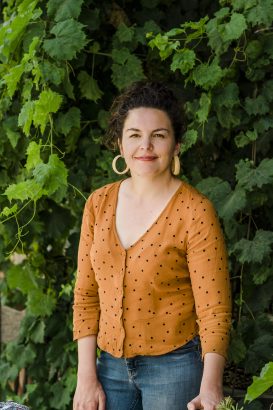 Eliza Hull Headshot