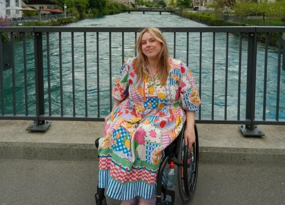 mobility_aid_user_jasmin_travelling_600x450px